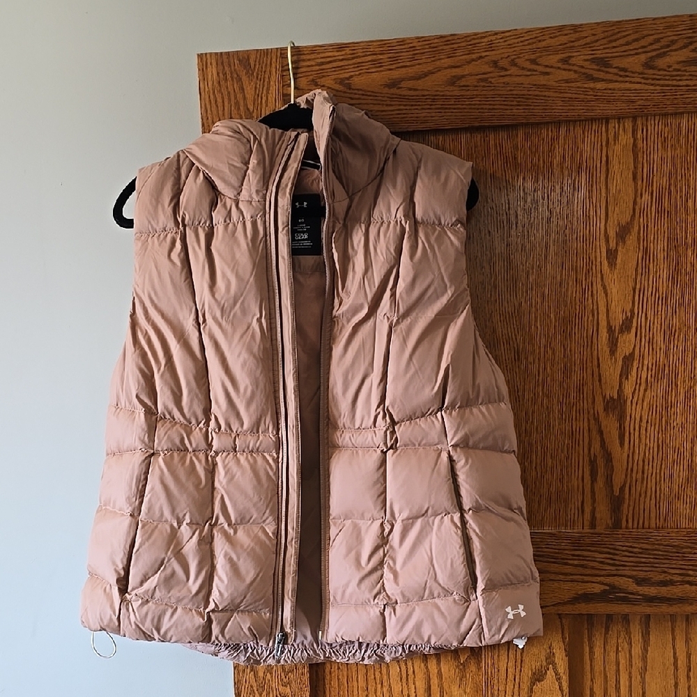 Under Armour Women's Tan Puffer Vest